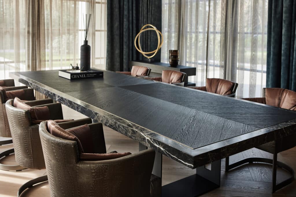 Luxurious dining room by Dami